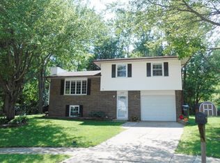 4642 Madison Ct, Davenport, IA 52806