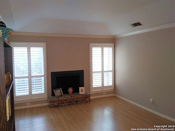 3rd image of 201 Ellwood St APT 206