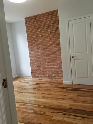 Rented by The MJS Group NY LLC | media 22