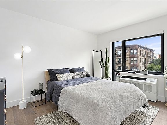 3rd image of 325 Lafayette Ave APT 8K