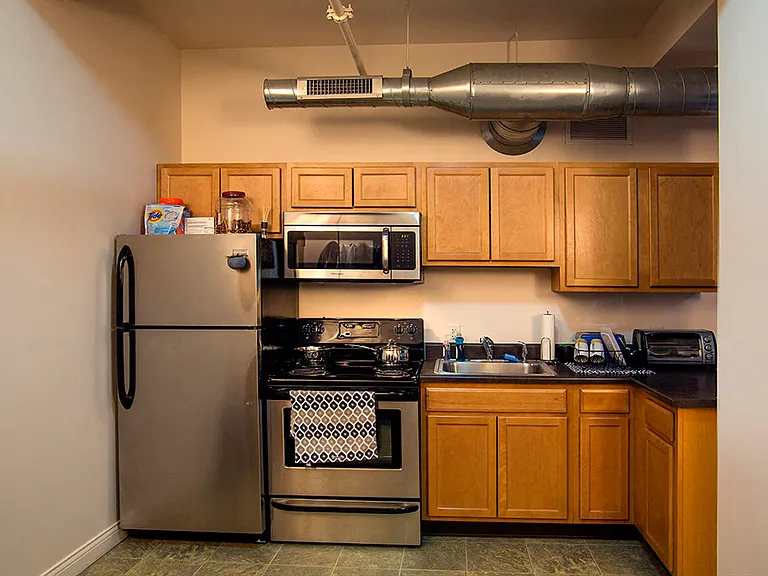The Lofts @ 5 Lyon - Price Per Bedroom — Photo 11