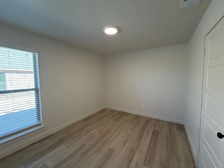 1209 Cottonwood Ave — Photo 11
