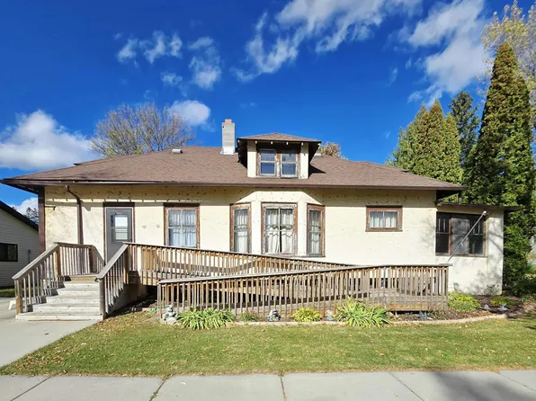 603 Arnold Ave N, Thief River Falls, MN 56701