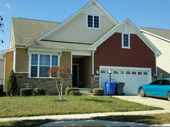 11321 Flag Ct, White Plains, MD 20695