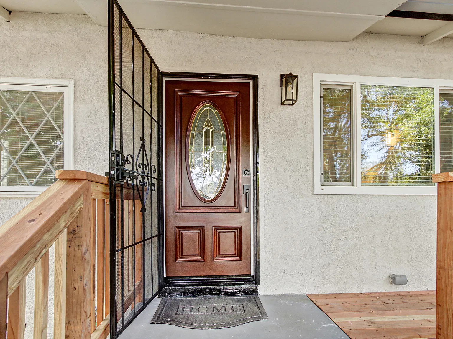 3 bed, 1400 sqft, $3,000 — Photo 2