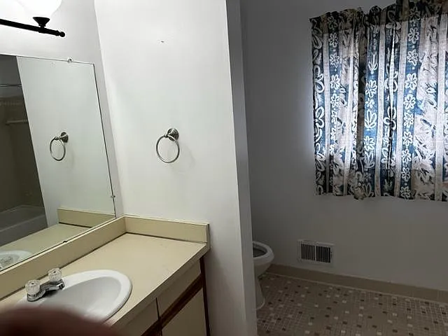 7356 Hedgerow Ct — Photo 15
