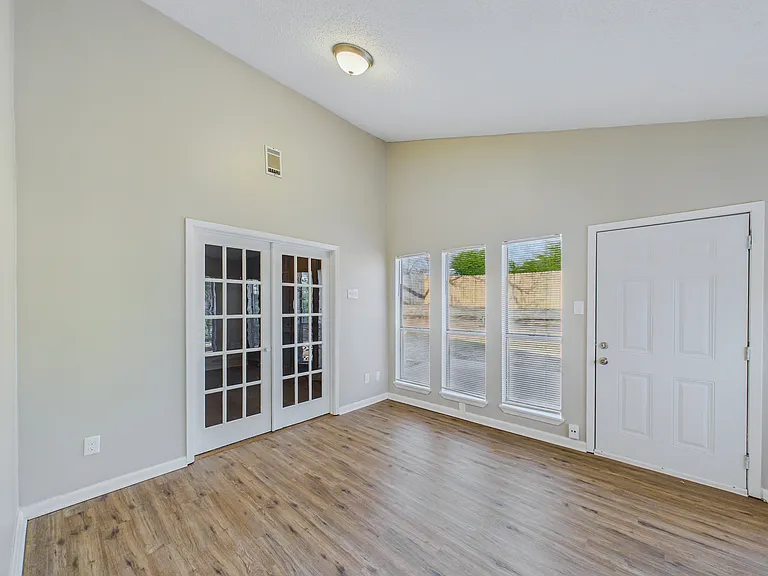 8708 Patricia Lynn Ln-12_04072026