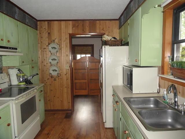 1st image of 338 Lake Hill Dr