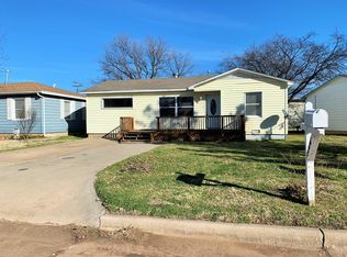 1216 SW 24th St, Lawton, OK 73505