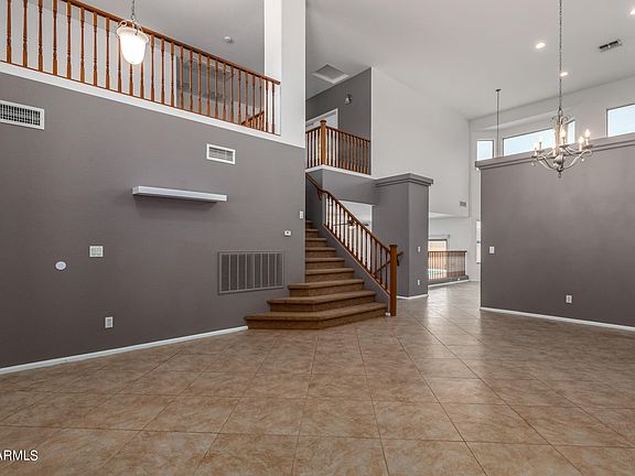 4th image of 29719 W Fairmount Ave