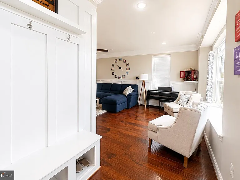 22494 Newcut Rd — Photo 3