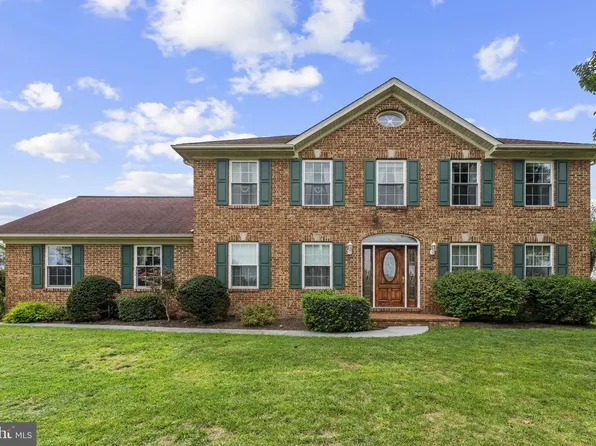 100 Vale Ct, Winchester, VA 22602