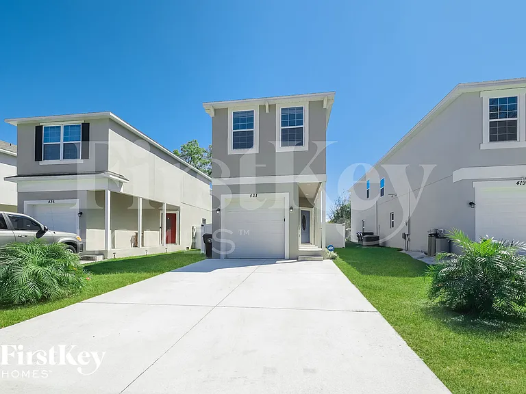 421 Finley Ave — Photo 2