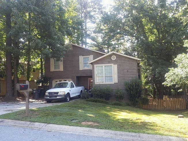 1st image of 5031 Station Cir