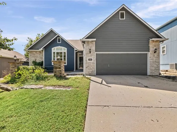 5213 Carson Dr, Lawrence, KS 66049