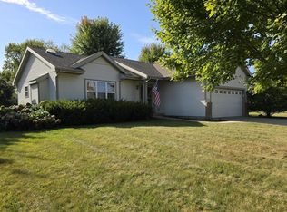 7413 Secret Bluff Dr, Madison, WI 53719