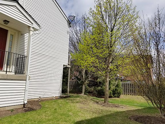2nd image of 1129 Shorewood Ct