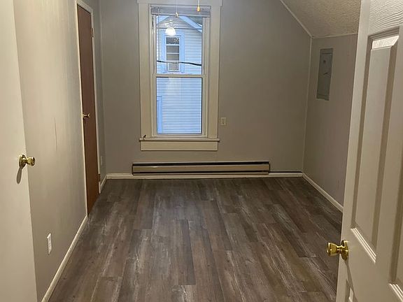2nd image of 103 E Washington St #A