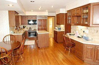 2nd image of 4238 Antique Ln