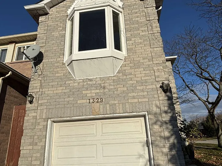 1329 Hazel McCleary Dr — Photo 1