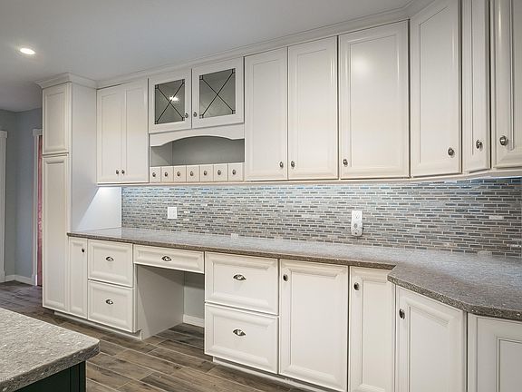 5th image of 4511 W 3rd Ave