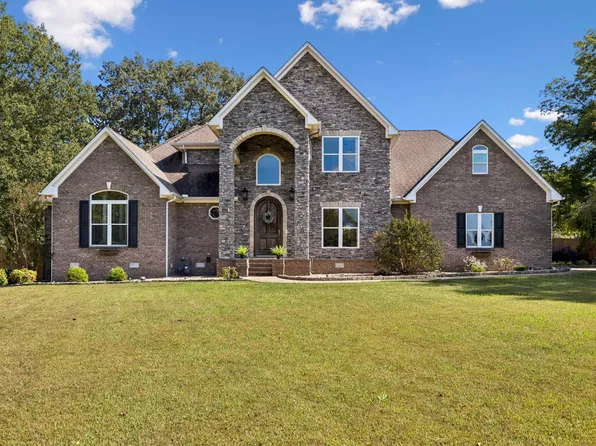 1408 Baker Ln, Lawrenceburg, TN 38464