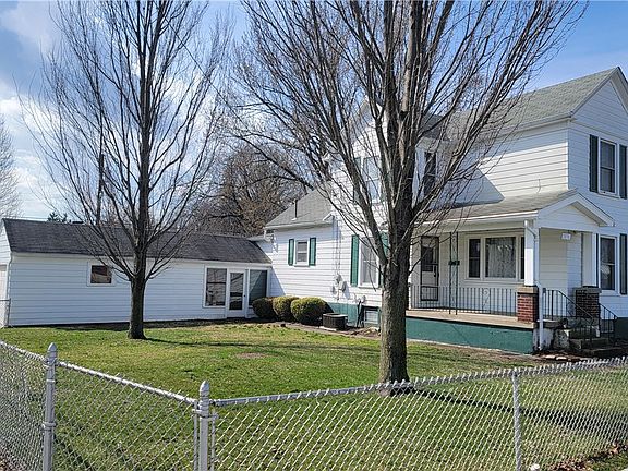 2nd image of 1850 Gondert Ave