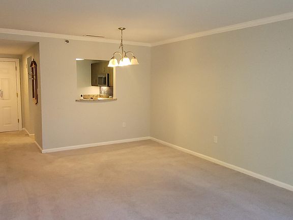 2nd image of 2114 Heatherwood