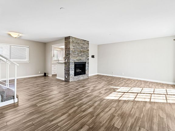 2nd image of 1421 Superior Ave APT 5