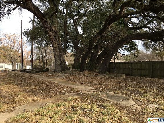 4th image of 1713 Cliffview Dr
