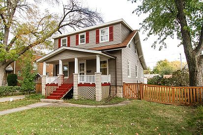 2nd image of 831 Newberry Ave