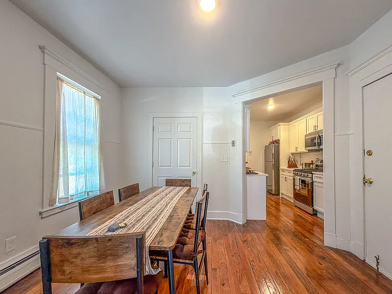 246 Nicoll St #1R — Photo 18