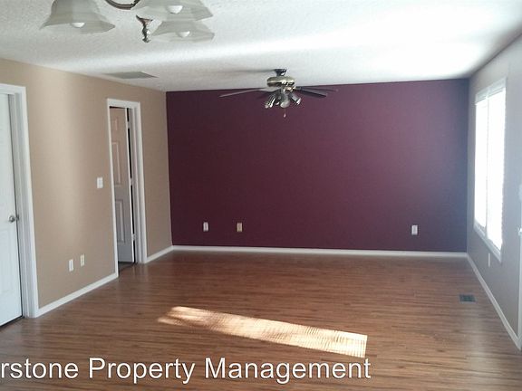 5th image of 2825 Myrtlewood Way