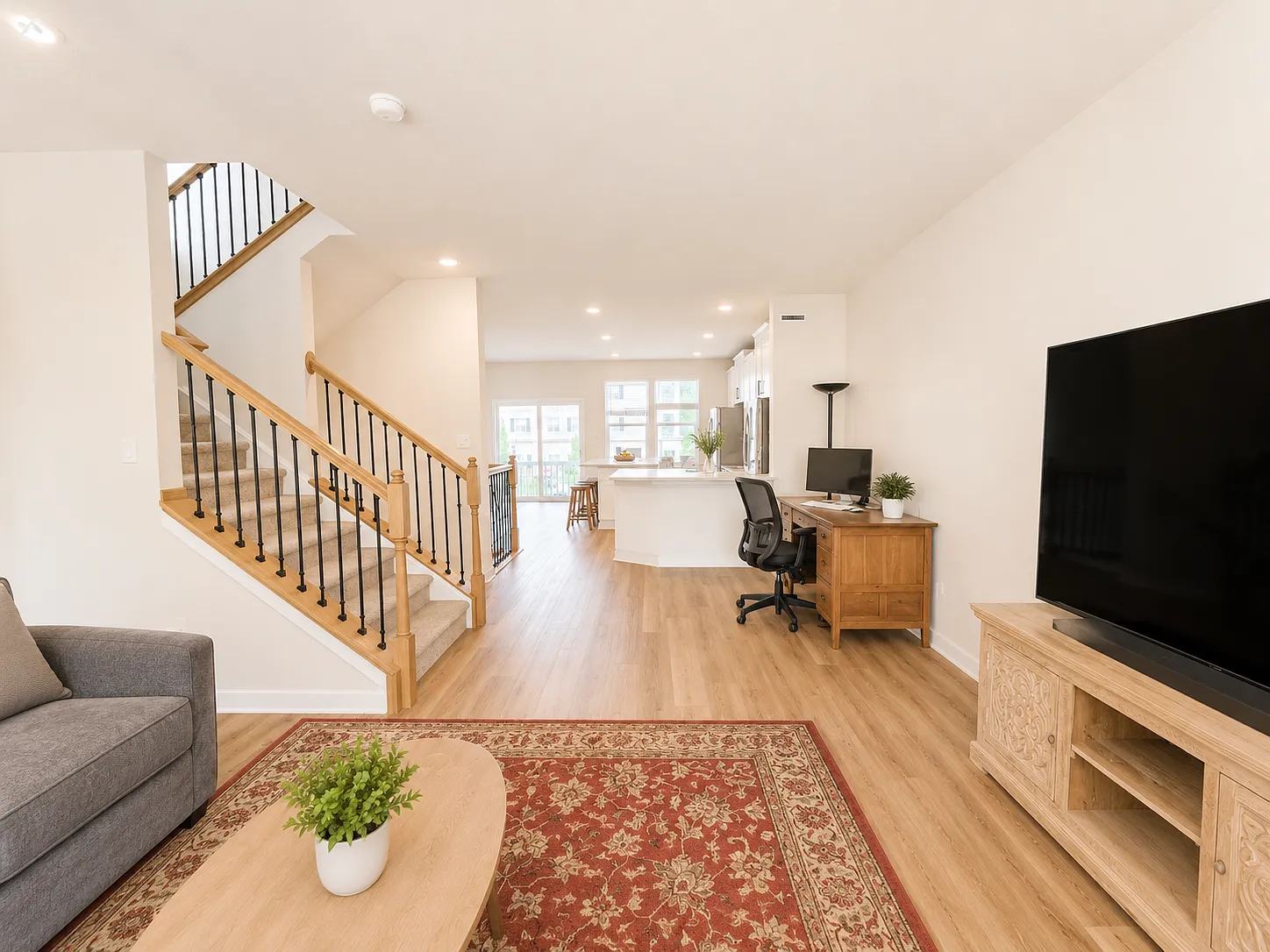 4 bed, 3.5 bath, 2270 sqft, $3,275 — Photo 4