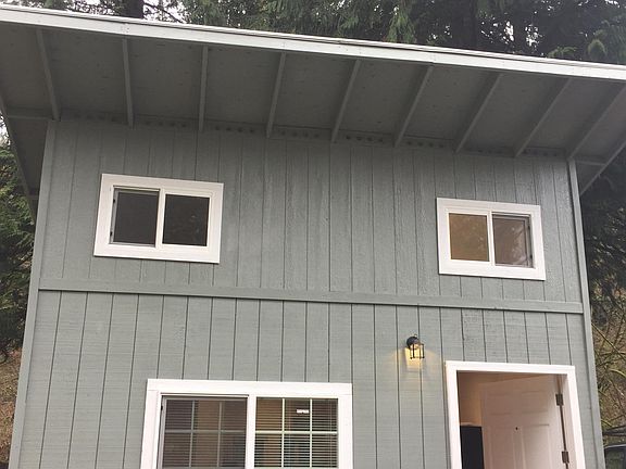 4th image of 4605 125th Ave SE #A