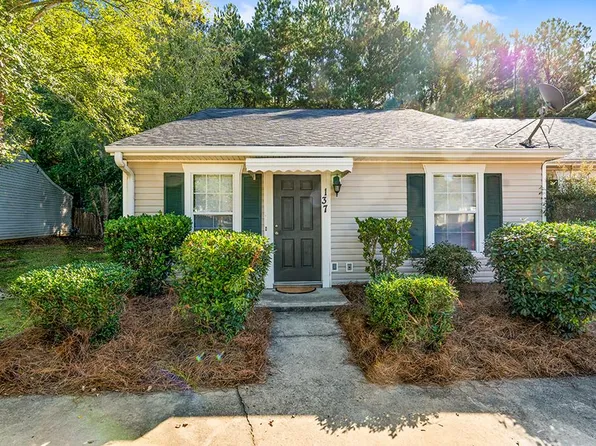 137 Saint Kitts Ct, Greenwood, SC 29649