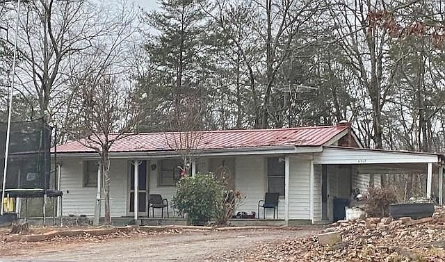 2nd image of 4917 Price Rd