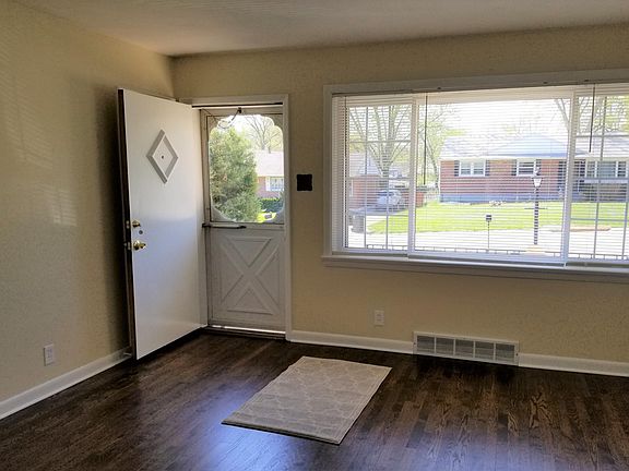 3rd image of 10813 Galena Ct