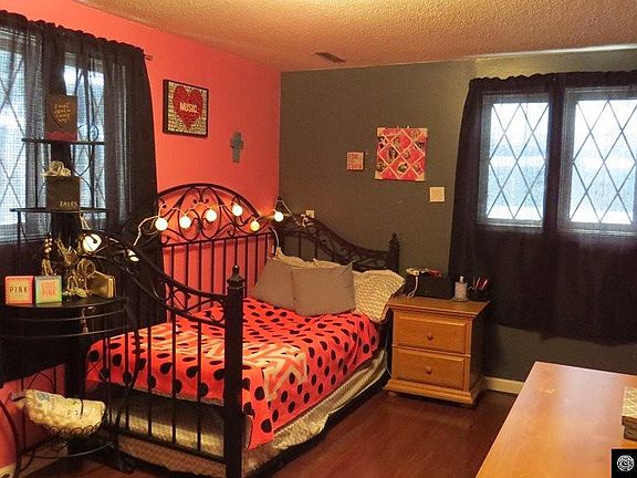 5th image of 1115 Sherry Dr