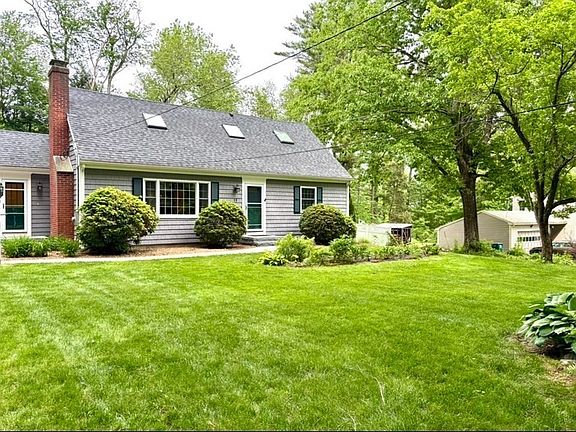2nd image of 15 Highfield Dr