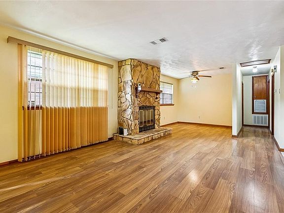 5th image of 1324 Redwood Dr