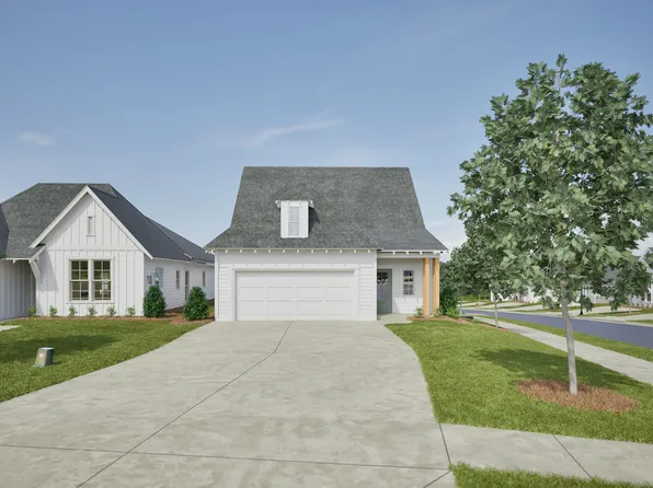108 Honeysuckle Ln, Opelika, AL 36804