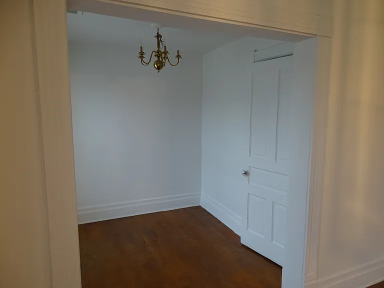 435B Winchester Ave — Photo 3