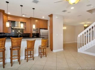 6615 Hidden Cove Dr #2-8, Davie, FL 33314