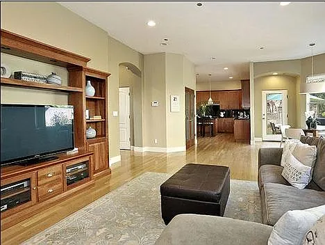 518 Mountain Blvd — Photo 10