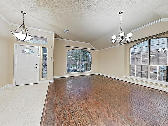 3rd image of 4620 Buffalo Bend Pl