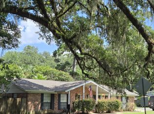 2205 Skyland Dr, Tallahassee, FL 32303