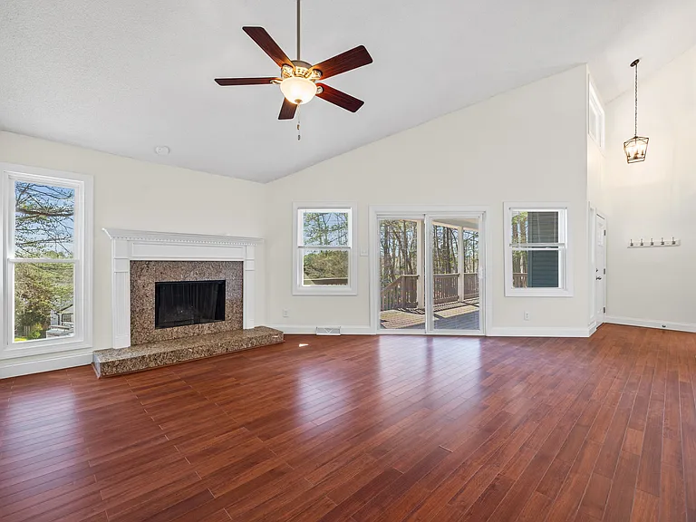 16149 Haroa Ct — Photo 6