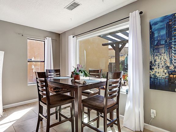 5th image of 4929 Bond Ct NW