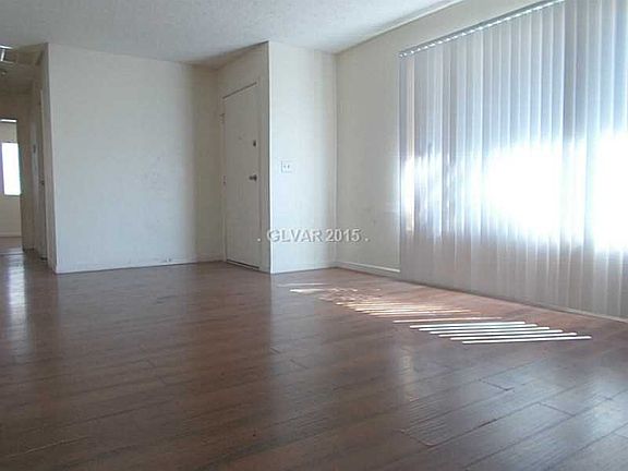 4th image of 4018 Deerfield Ave
